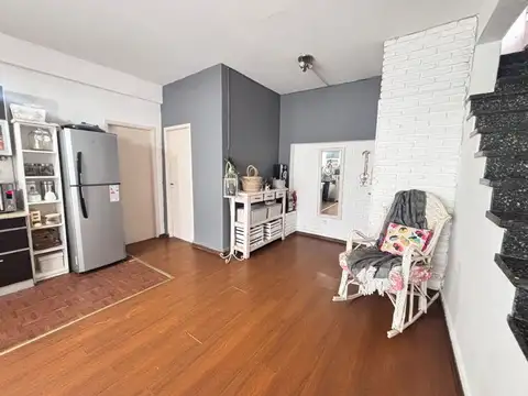 Depto Tipo Casa en Venta de 4 ambientes