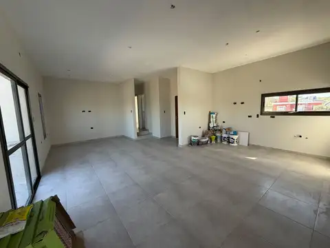 Casa 4 ambientes con 1 baño