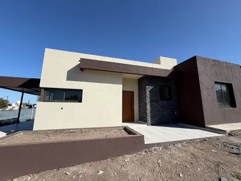 Casa en Venta en Villa Santa Cruz del Lago, USD 108.000