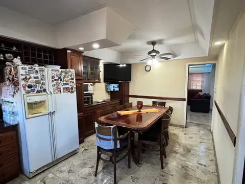 Carlos J. Benielli 4000