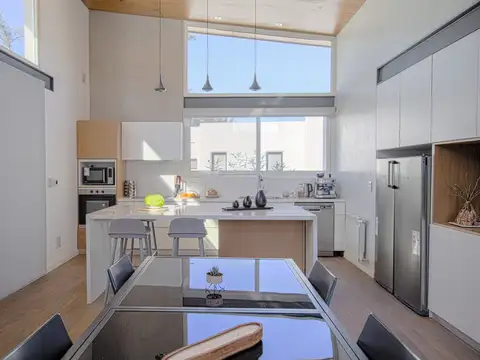 Casa en venta Santa Emilia Pilar del Este lote central