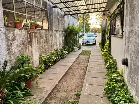 CASA PH EN ALQUILER EN LANUS ESTE