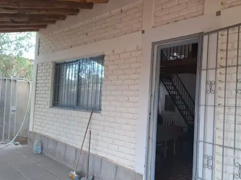 Casa 3 ambientes con 2 baños