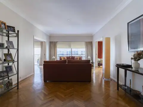 Departamento en Venta de 6 ambientes