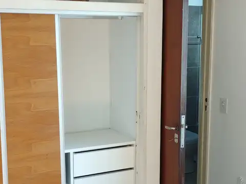 PH de 4 ambientes en condominio. Con renta