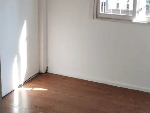 Depto Tipo Casa 4 ambientes con 1 baño