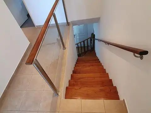 VENTA DÚPLEX 4 AMBIENTES EN MUNRO