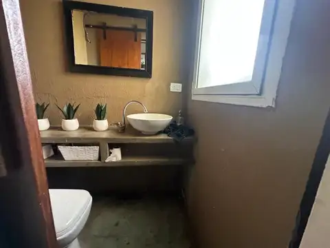 Casa en Venta con 4 cocheras