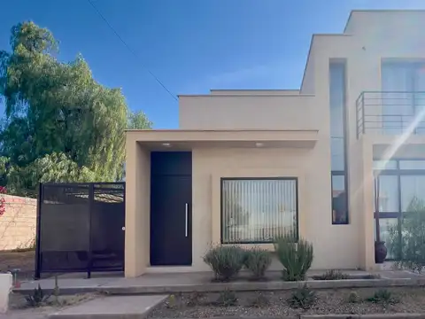 CASA EN ALQUILER BARRIO FURLOTTI, MAIPÚ, MENDOZA.
