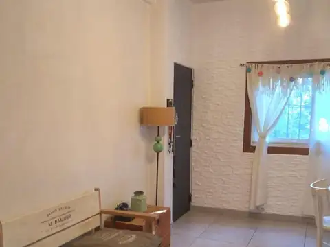 Depto Tipo Casa en Alquiler de 2 ambientes