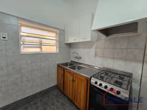 Depto Tipo Casa en Alquiler 60 años