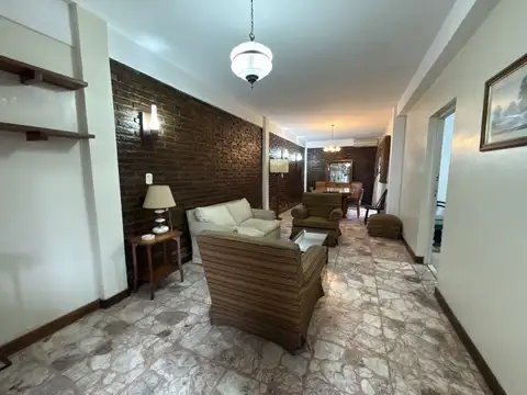 Yapeyú 644 , Piso 0