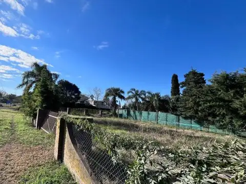 Luis Pasteur 2800 , Piso 0