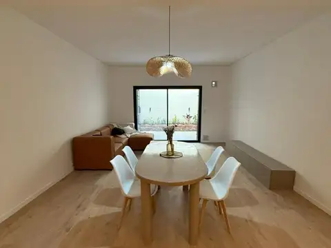 Departamento 5 ambientes con 2 baños