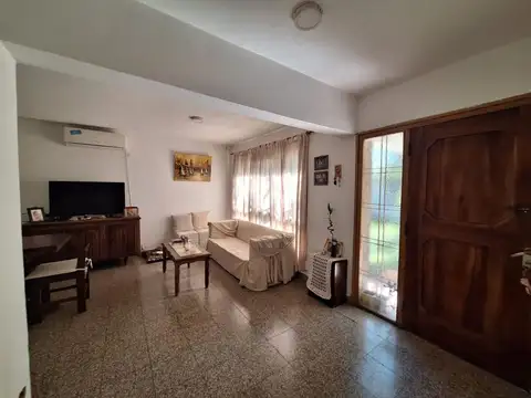 VENTA CASA 3 DORM MARQUES SOBREMONTE CORDOBA