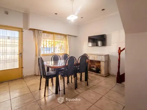 VENTA | PERMUTA - Casa de 2 dormitorios - Echesortu, Rosario.