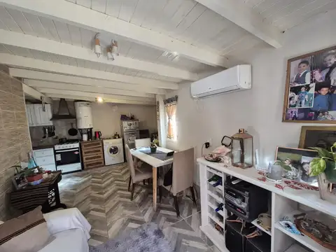 Casa 2 ambientes con 1 baño