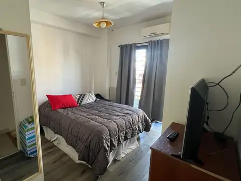 Alquiler PH 2 ambientes, balcon y terraza