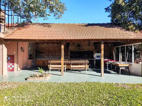 Quinta en Venta en Parque Exaltación, USD 145.000