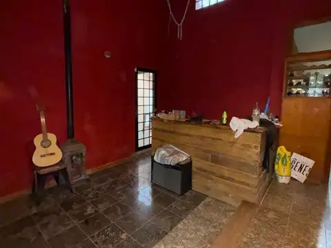 Casa en Venta con 3 cocheras