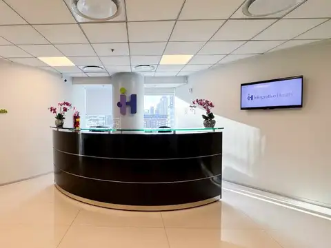 PISO DE OFICINAS/CENTRO MEDICO AAA MADERO HARBOUR