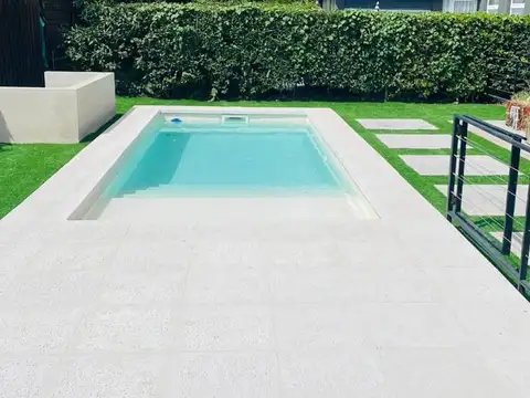 Casa 5 ambientes con 3 baños