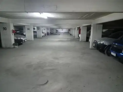 SE VENDE COCHERA EN NUEVA CORDOBA CON SEGURIDAD