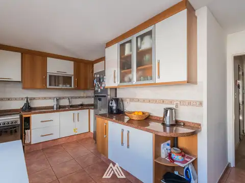 Departamento 5 ambientes con 3 baños