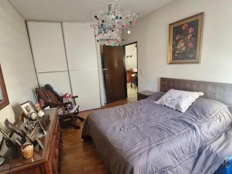 Venta 3 Ambientes Al Frente Balcon Living Cocina Comedor 2 Dorm. Baño