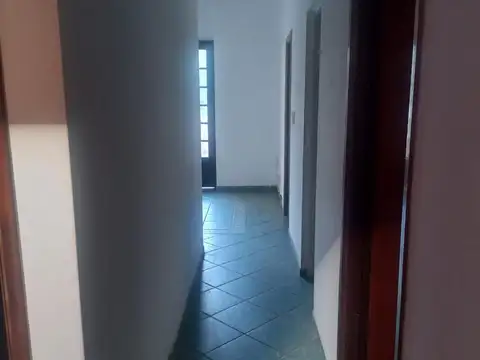 Casa 7 ambientes con 3 baños