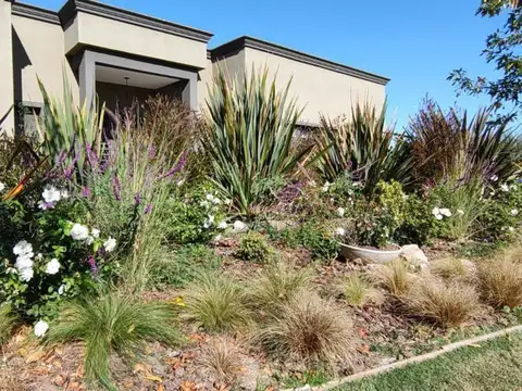 Casa en Venta en El Cantón - Barrio Puerto, USD 350.000