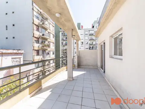 VENTA DEPARTAMENTO 4 AMBIENTES CON COCHERA Y BALCON TERRAZA CABALLITO