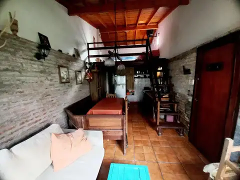 Casa quinta en venta - 2 dormitorios 1 baño - 690mts2 - Arturo Seguí, La Plata