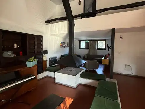 Casa 7 ambientes con 3 baños