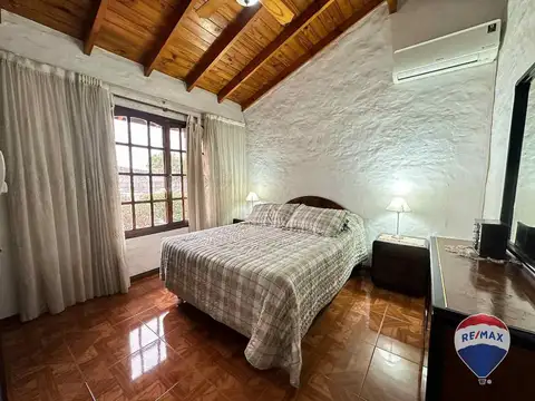 CASA EN VENTA 5 AMBIENTES EN LUIS GUILLON