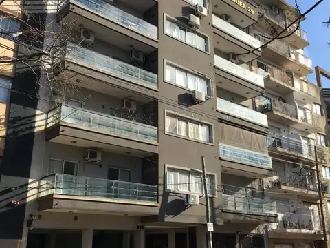 38 e/ 11 y 12 800, Piso 4
