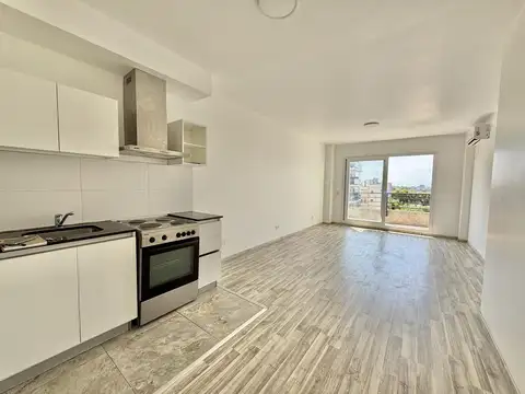 Luminoso departamento en venta y alquiler con vista abierta hacia el contrafrente en Villa Urquiza.