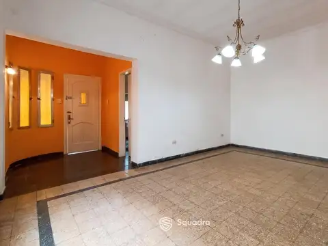 Casa en Venta con 4 cocheras