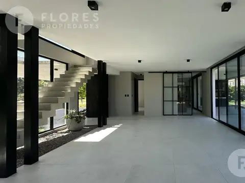 Casa en Venta de 5 dormitorios