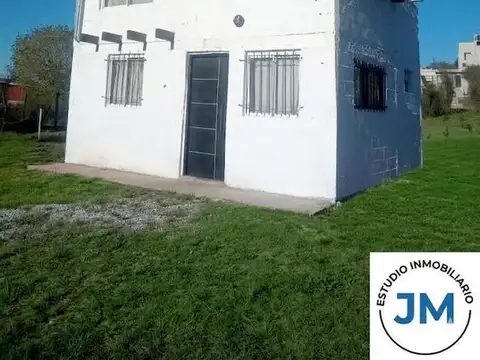 Casa sobre gran lote - a terminar Gran oportunidad Permuta