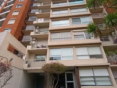 Apartamento Punta Carretas, 3 dorm. y garage!