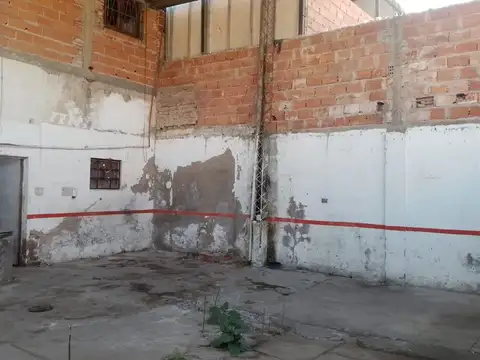 Local en Alquiler en Barrio Miguel Ortíz, $ 1.100.000