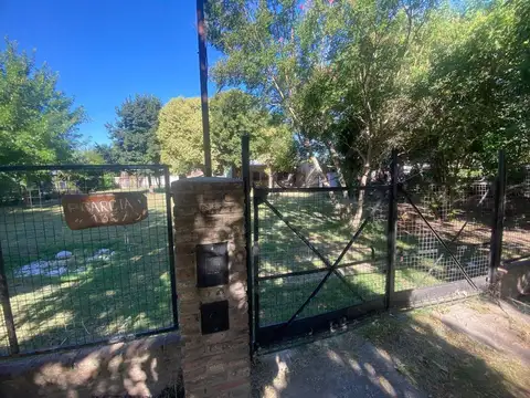 CASA VENTA O PERMUTA SOBRE LOTE 864 M2 IBARLUCEA