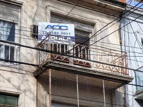 DEPTO. 2 AMPLIOS AMBIENTES  AL FRENTE CON BALCON