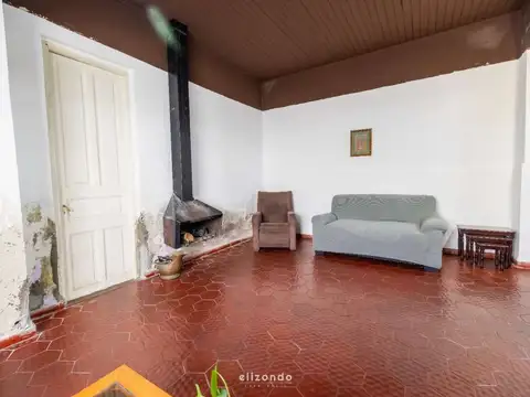 Casa 4 ambientes con 1 baño