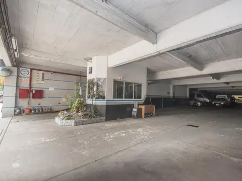 Avenida Castañares 4700