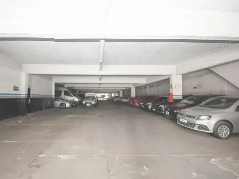 Garage  en Venta junto con Hotel Familia en Villa Lugano