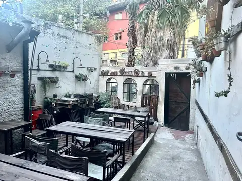 Alquiler Local en centro  comercial Victoria