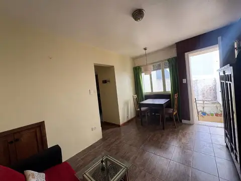 Depto Tipo Casa en Venta en Chacarita, USD 144.000
