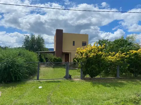 VENTA CASA 2 DORM LOS ESPINILLOS POTRERO DE GARAY